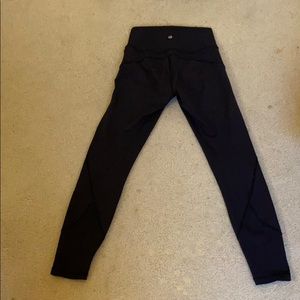 Black Lululemon leggings!